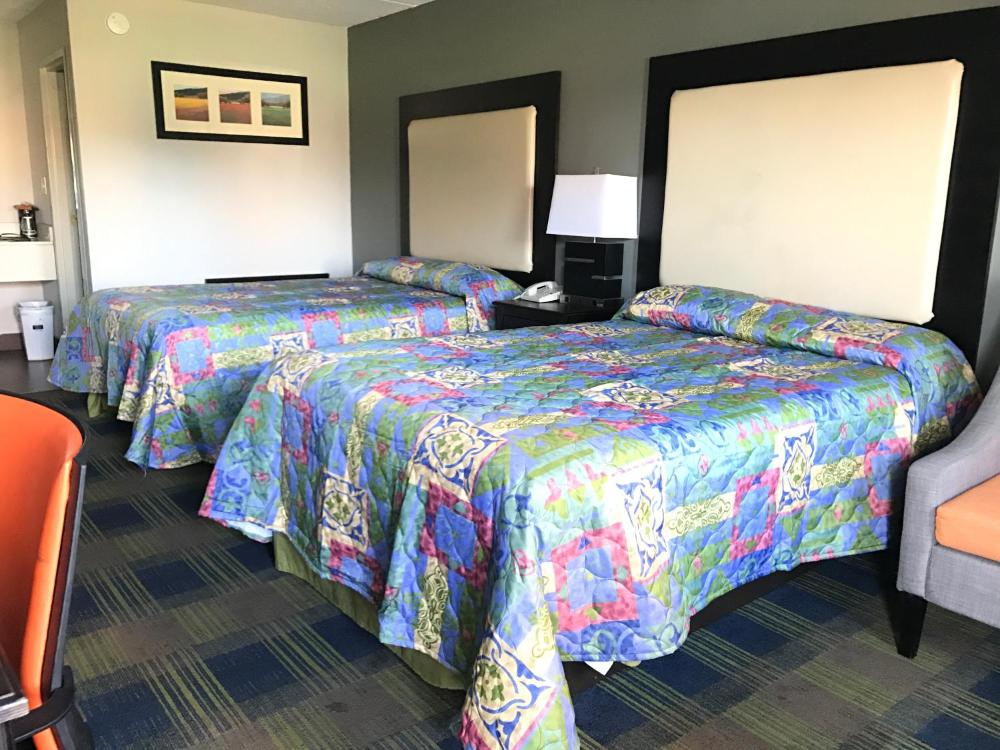 Double Room with Two Double Beds - Non-Smoking interior